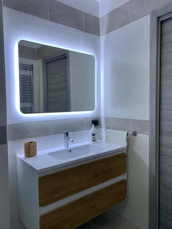 Apartament La Casa Di Adele Neapol